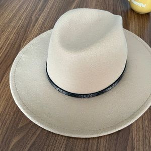 Trendsblue Felt Fedora Hat